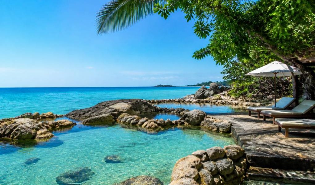 Pousadas com piscinas naturais no Brasil: hospedagens perfeitas para relaxar entre mar e natureza