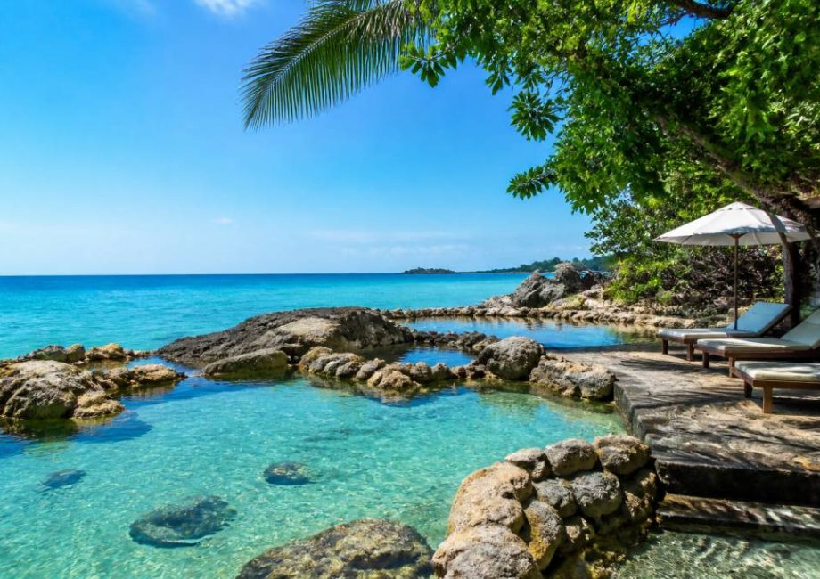 Pousadas com piscinas naturais no Brasil: hospedagens perfeitas para relaxar entre mar e natureza