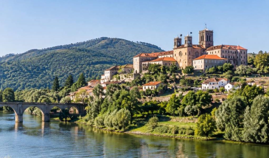 Abadia Porto: guia completo para conhecer e se hospedar na região